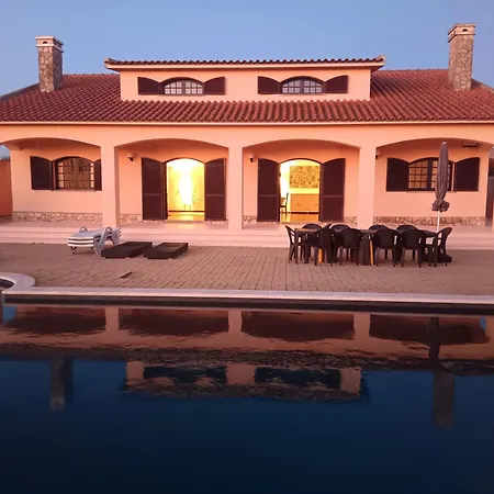 Casa Com Arte - Hospitality & Rural Impact *