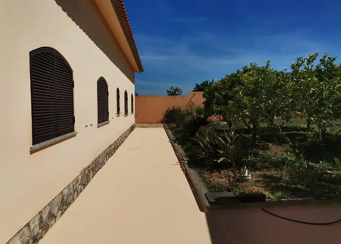 Casa vacanze Casa Com Arte - With Swimming Pool Vermelha